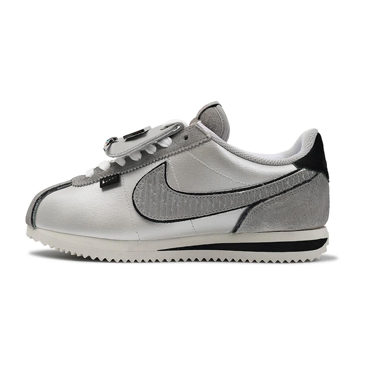 BASKET NIKE CORTEZ « ALL PETALS UNITED