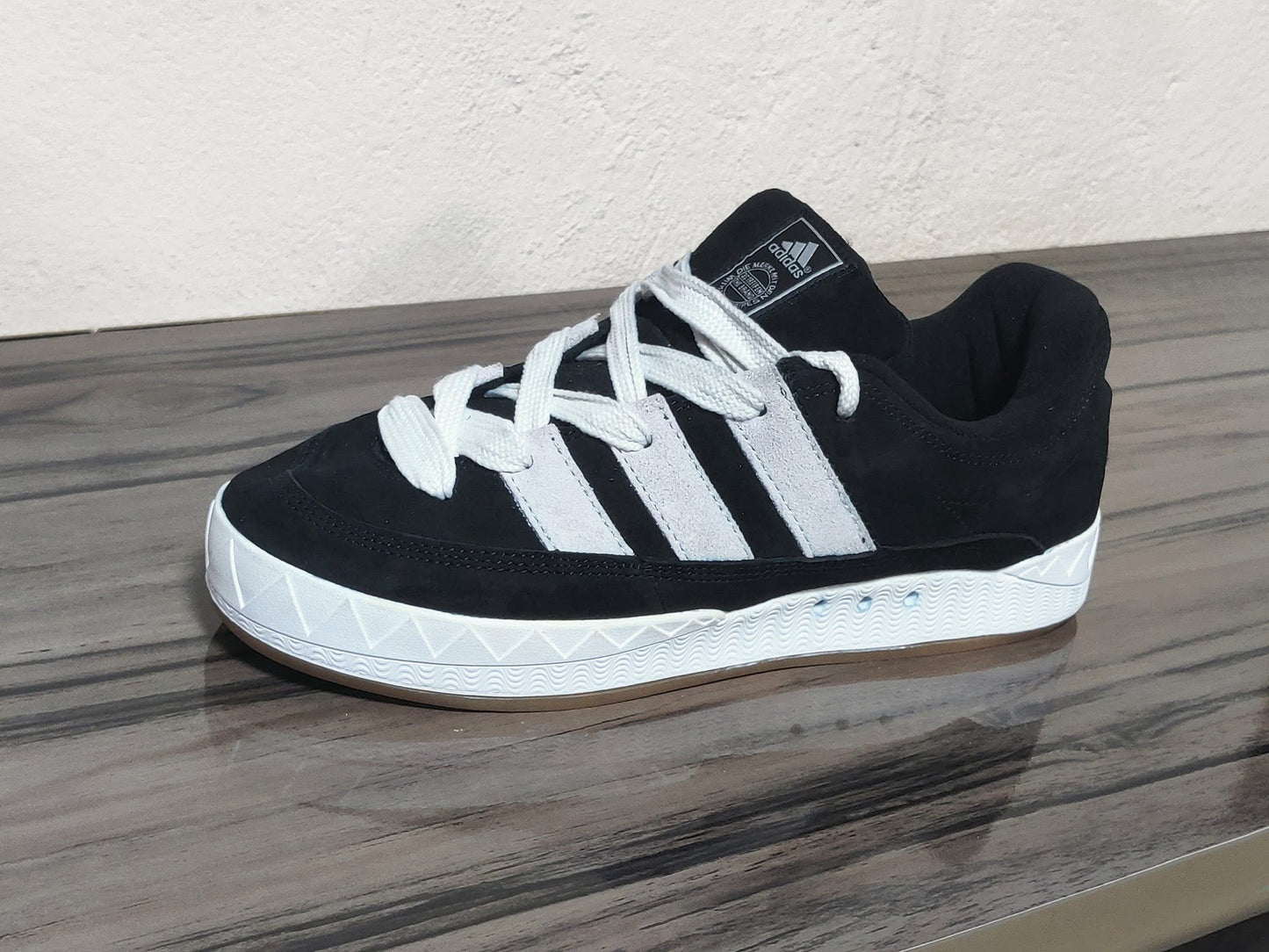 Adidas Adimatic – L’icône du streetwear revisité