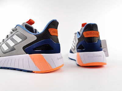 Adidas Questar