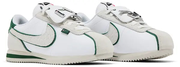 Nike Cortez « All Petals United » BV