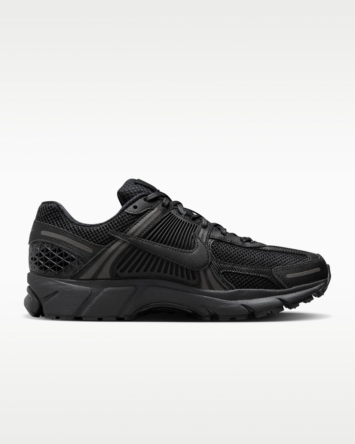 NIKE ZOOM VOMERO 5 BLACK / BLACK (BV1358 003)