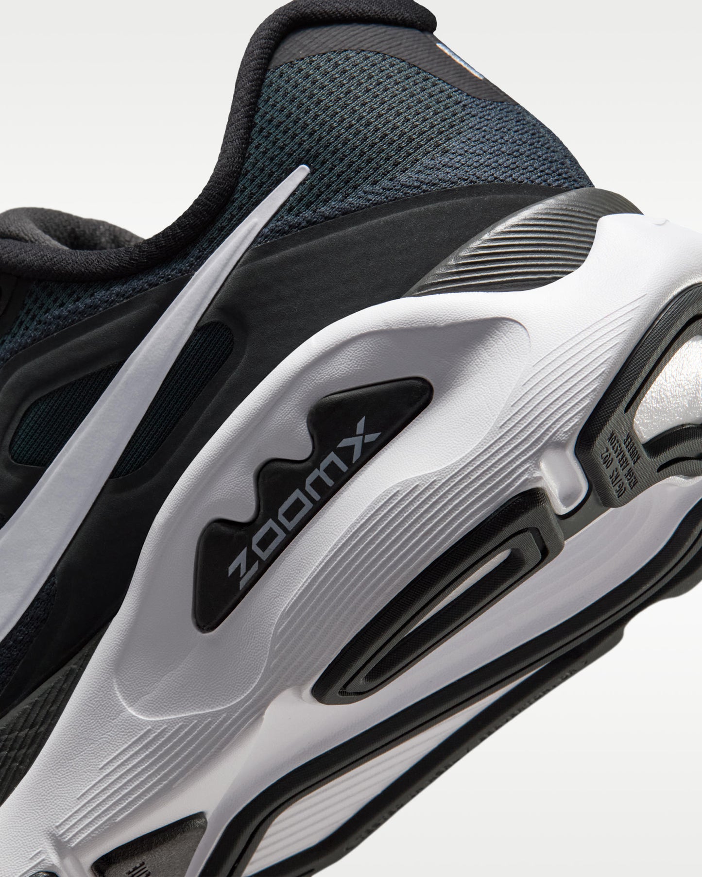 Nike Structure Plus