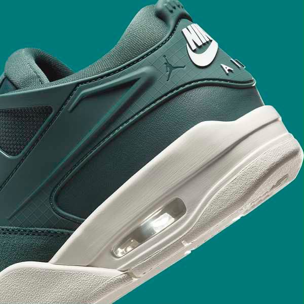 Air Jordan 4 RM WMNS
