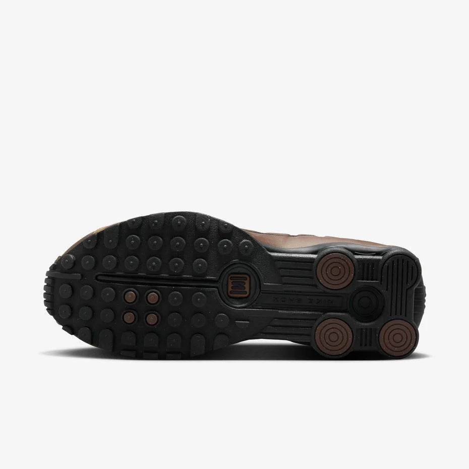 Nike Shox R4 – Noir & Marron