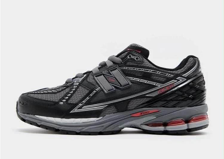 BASKETS NEW BALANCE 1906U “BLACK GREY RED”