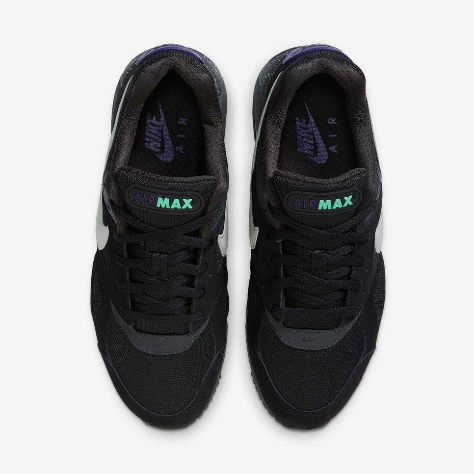 Nike Air Max IVO