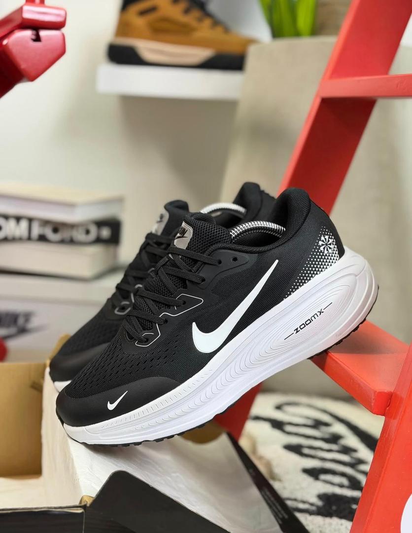 Nike Air Zoom Vomero Plus Black White