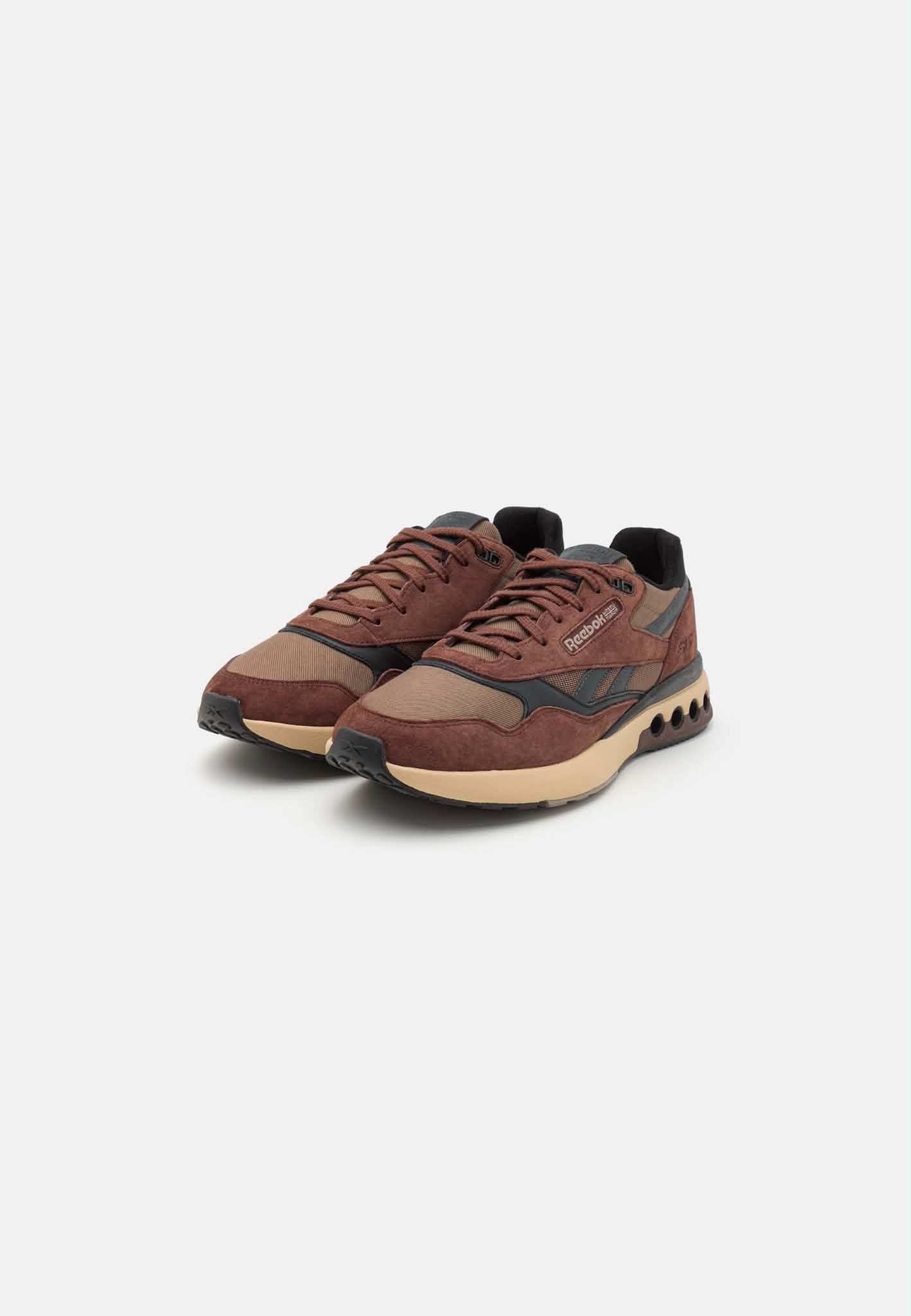 REEBOK ERS WORLD – Marron