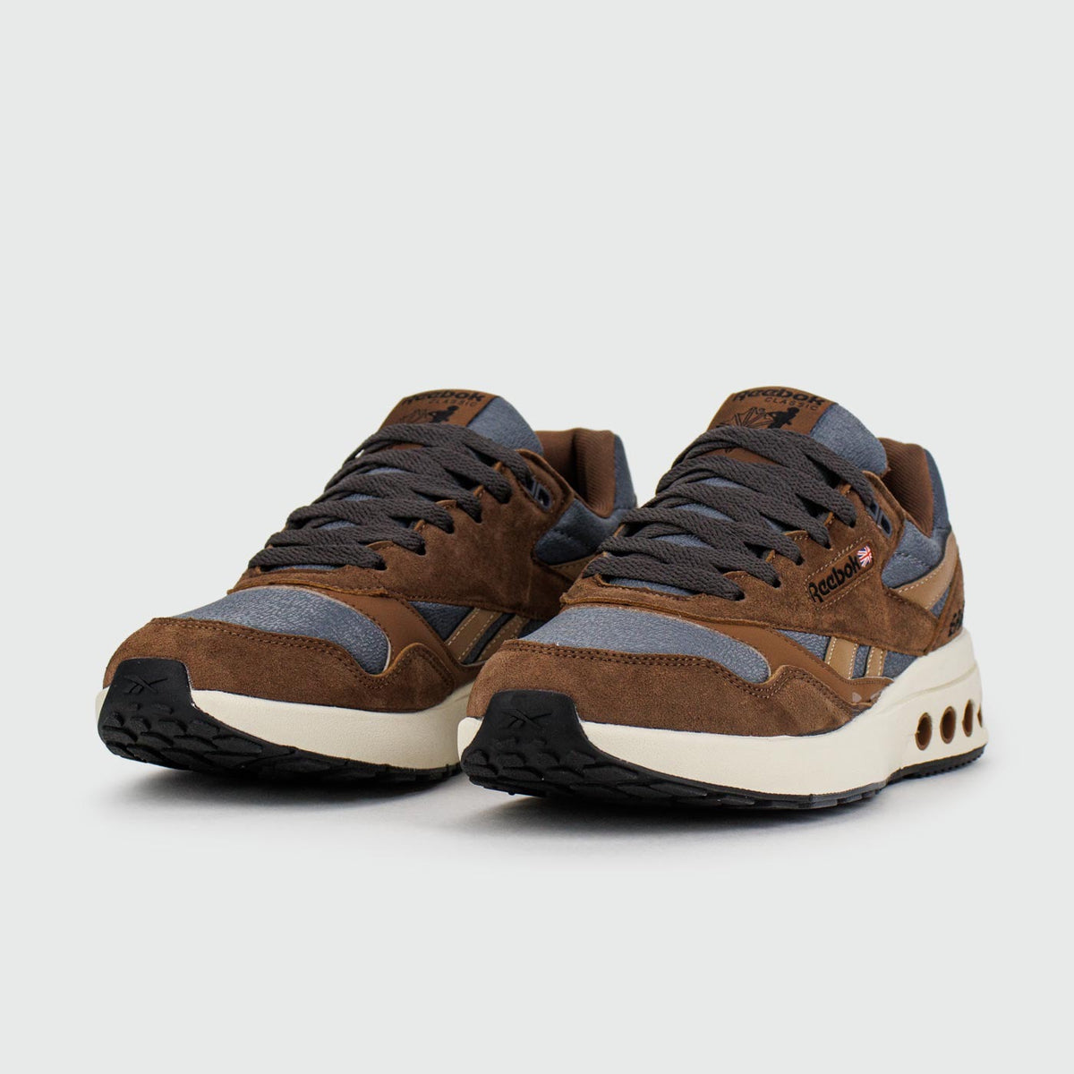 REEBOK ERS WORLD ORIGINAL – UN STYLE RÉTRO ET INTEMPOREL