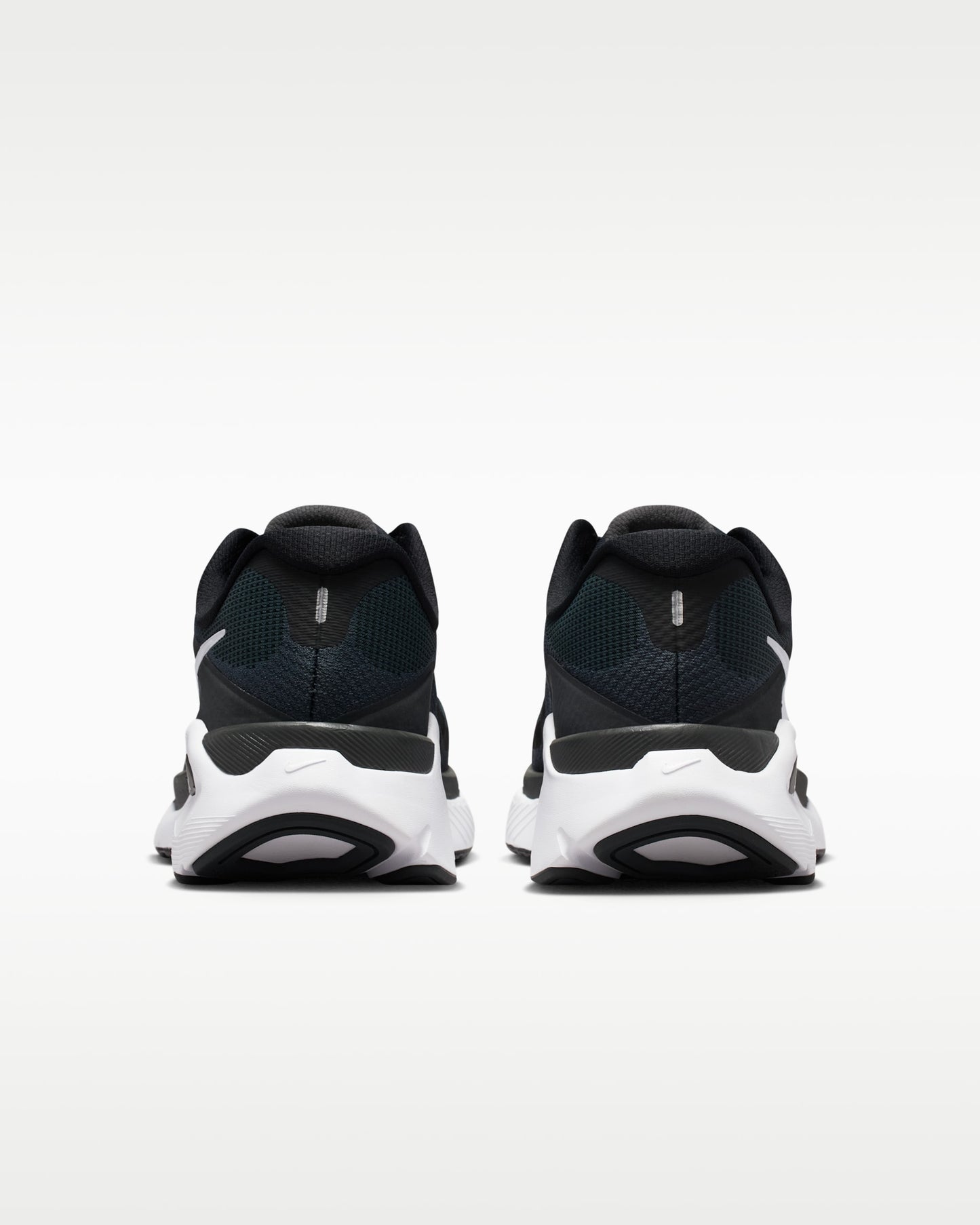 Nike Structure Plus