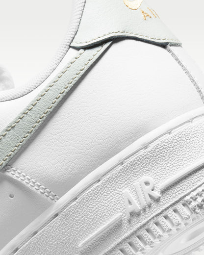 Nike Air Force 1 '07 Essential