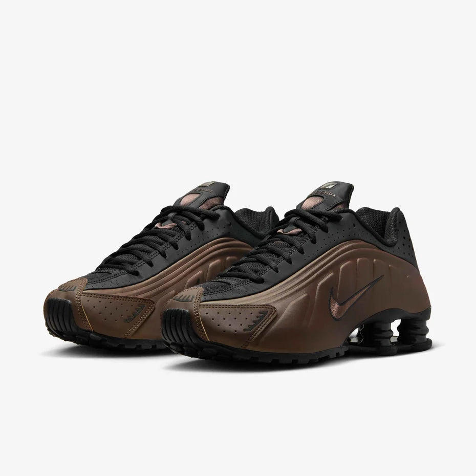 Nike Shox R4 – Noir & Marron