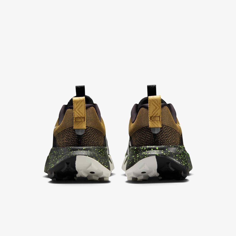 Nike Wildhorse 10 Noir & Or