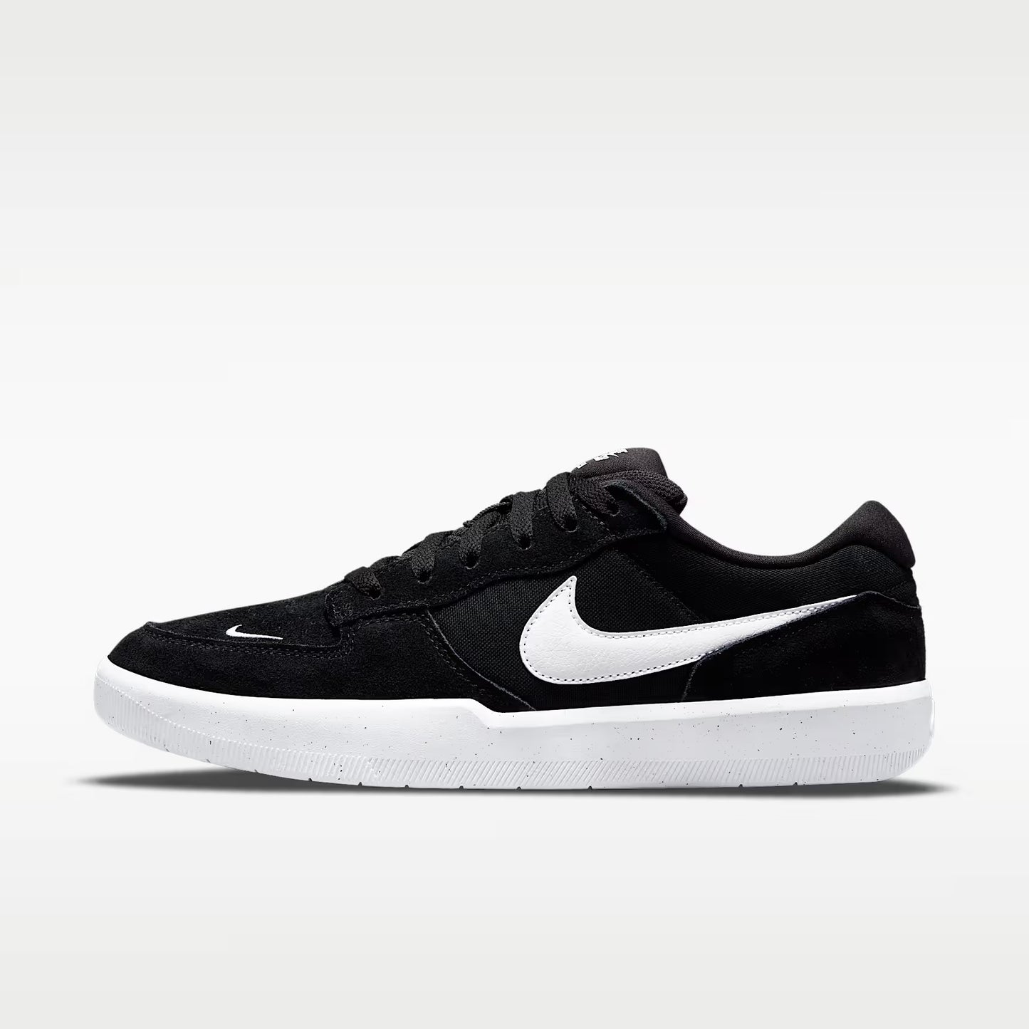 Nike SB Dunk Low Black & White