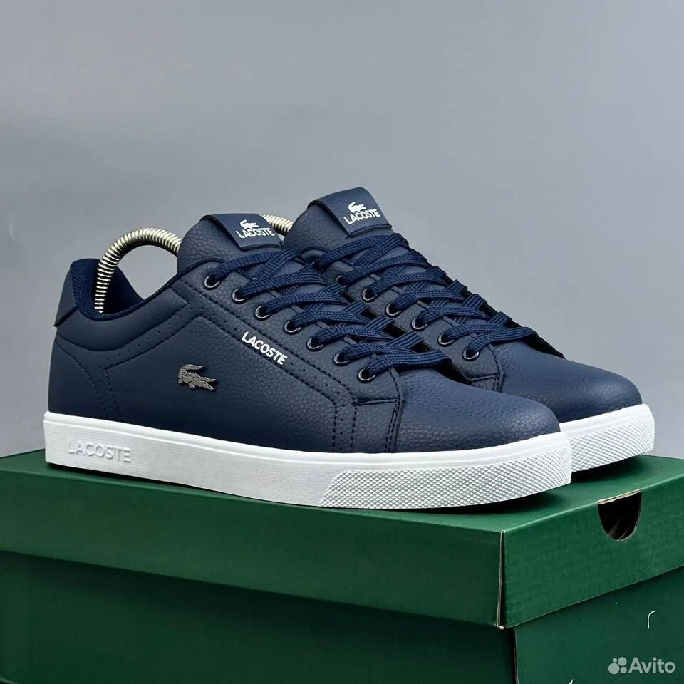 Lacoste Carnaby Pro Bleu Marine – Élégance classique & confort au quotidien