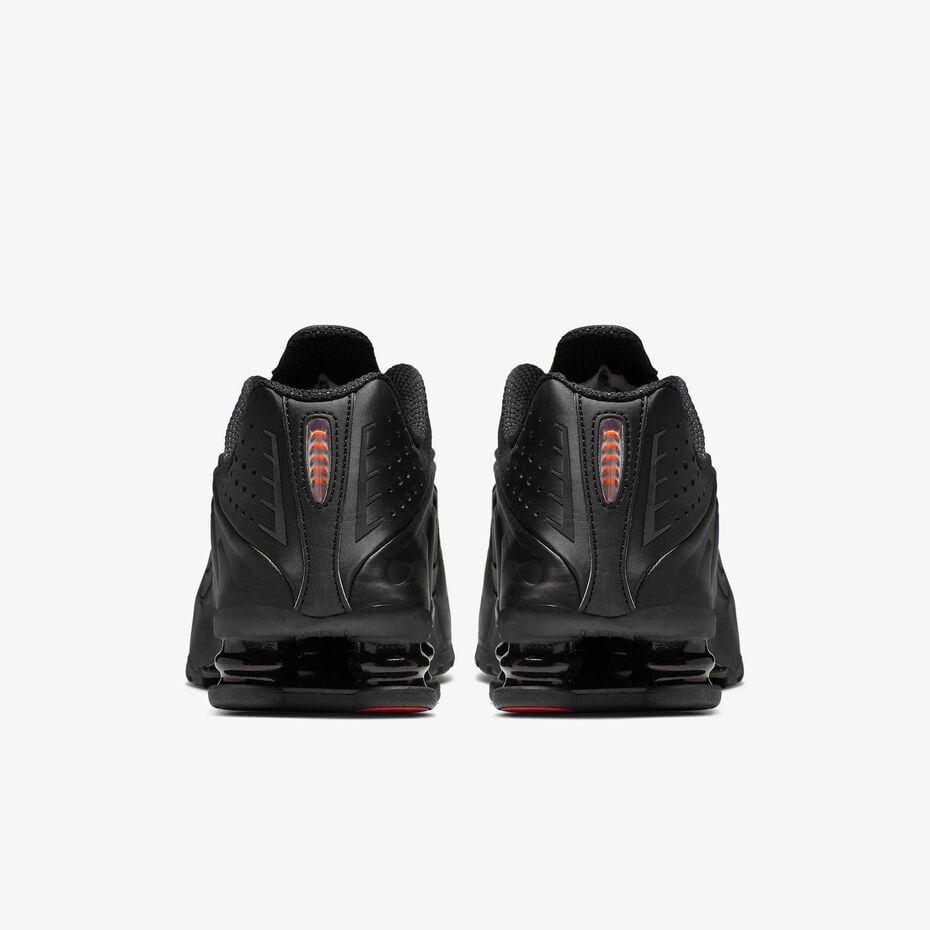 Nike Shox R4 – Style Futuriste & Confort Dynamique