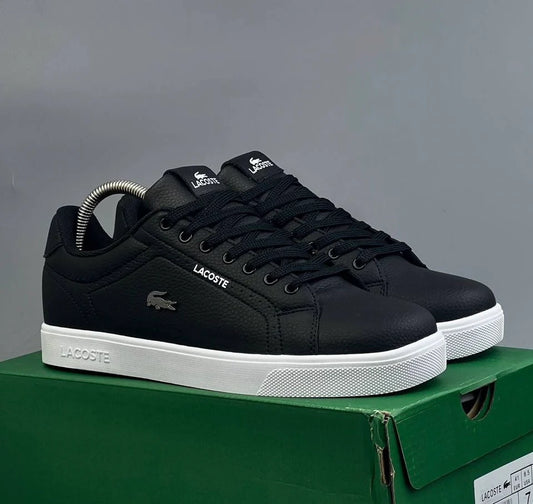 Lacoste Carnaby Pro Noir – Élégance intemporelle & confort quotidien