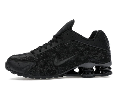 Nike Shox R4 Noir Baskets