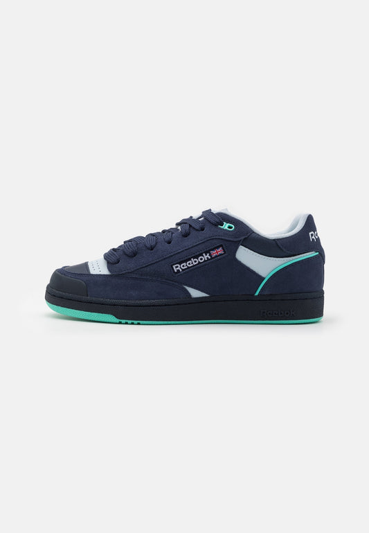 Reebok Classic
Seconde main
Chaussures de skate - dark blue