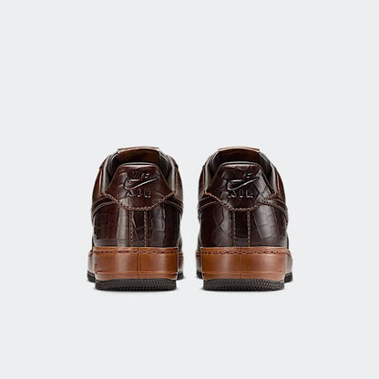 NIKE AIR FORCE 1 LOW « CROC / FAUNA BROWN » – ÉLÉGANCE URBAINE & STYLE PREMIUM