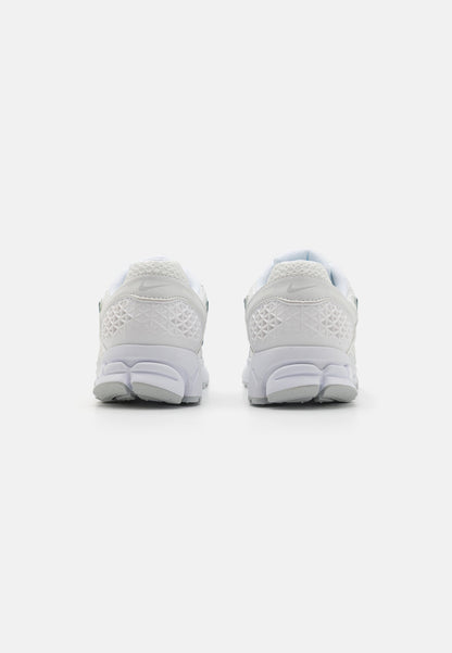 Nike Zoom Vomero 5 Chrome Toe