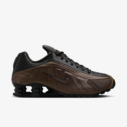 Nike Shox R4 – Noir & Marron