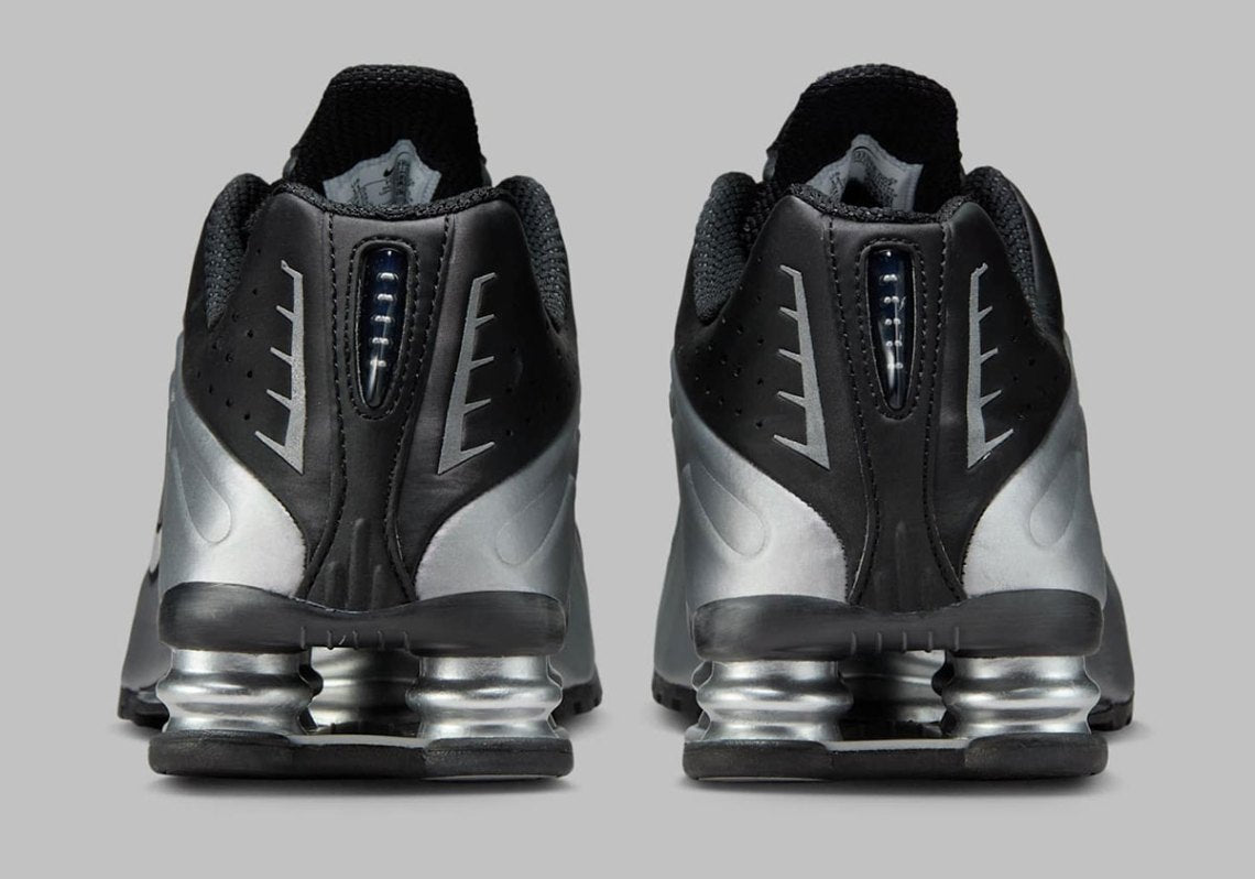 Nike Shox R4 "Black & Metallic Silver"