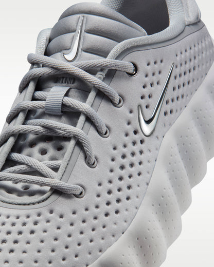 Nike Mind 002