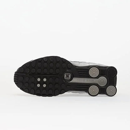 Nike Shox R4 "Black & Metallic Silver"