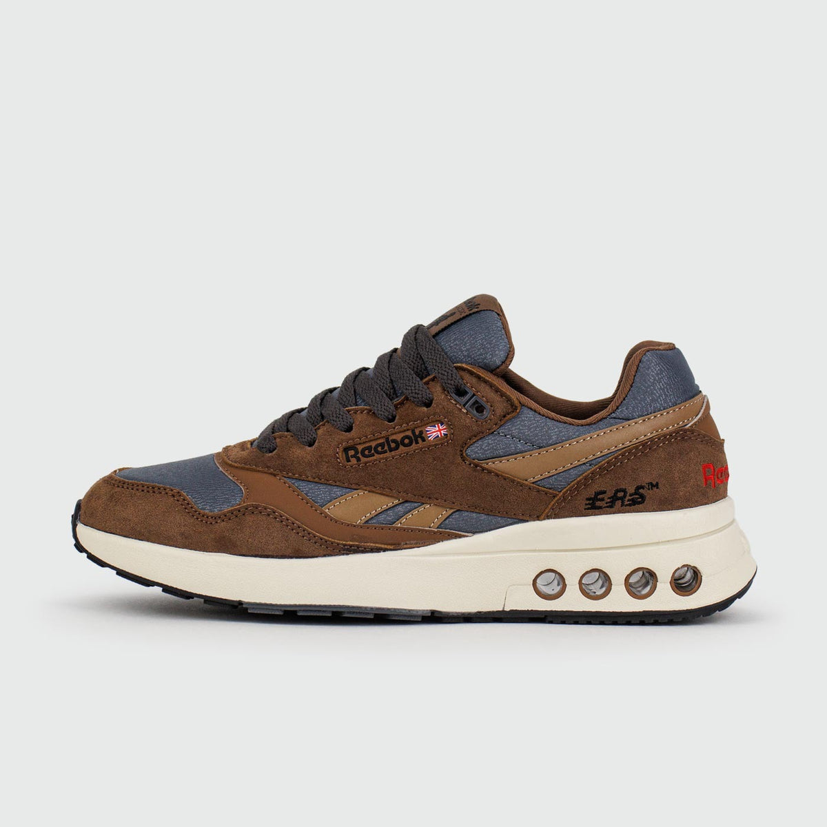 REEBOK ERS WORLD ORIGINAL – UN STYLE RÉTRO ET INTEMPOREL