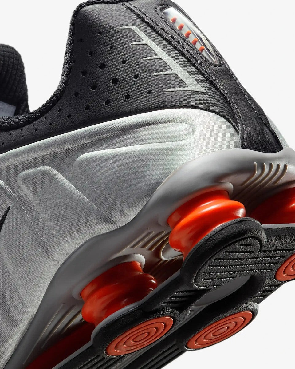 New Nike Shox R4 Shoes - Metallic Silver/ Black/ Picante Red