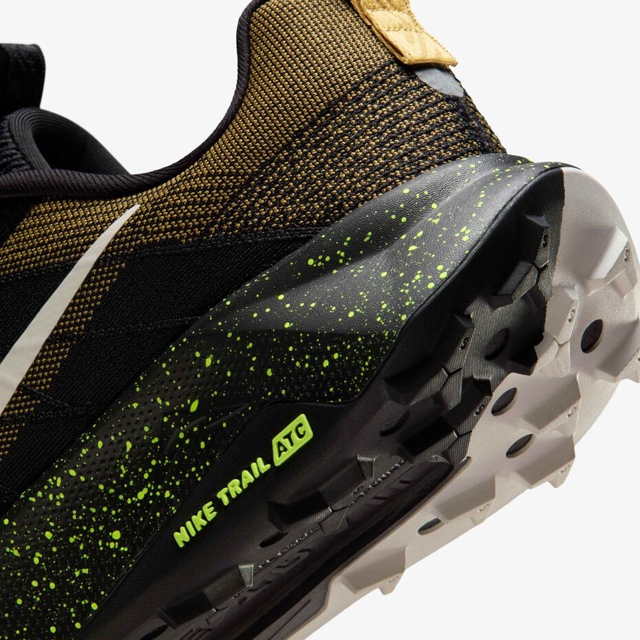 Nike Wildhorse 10 Noir & Or
