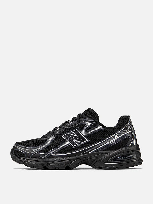New Balance 740 – Le parfait équilibre entre style rétro et confort moderne